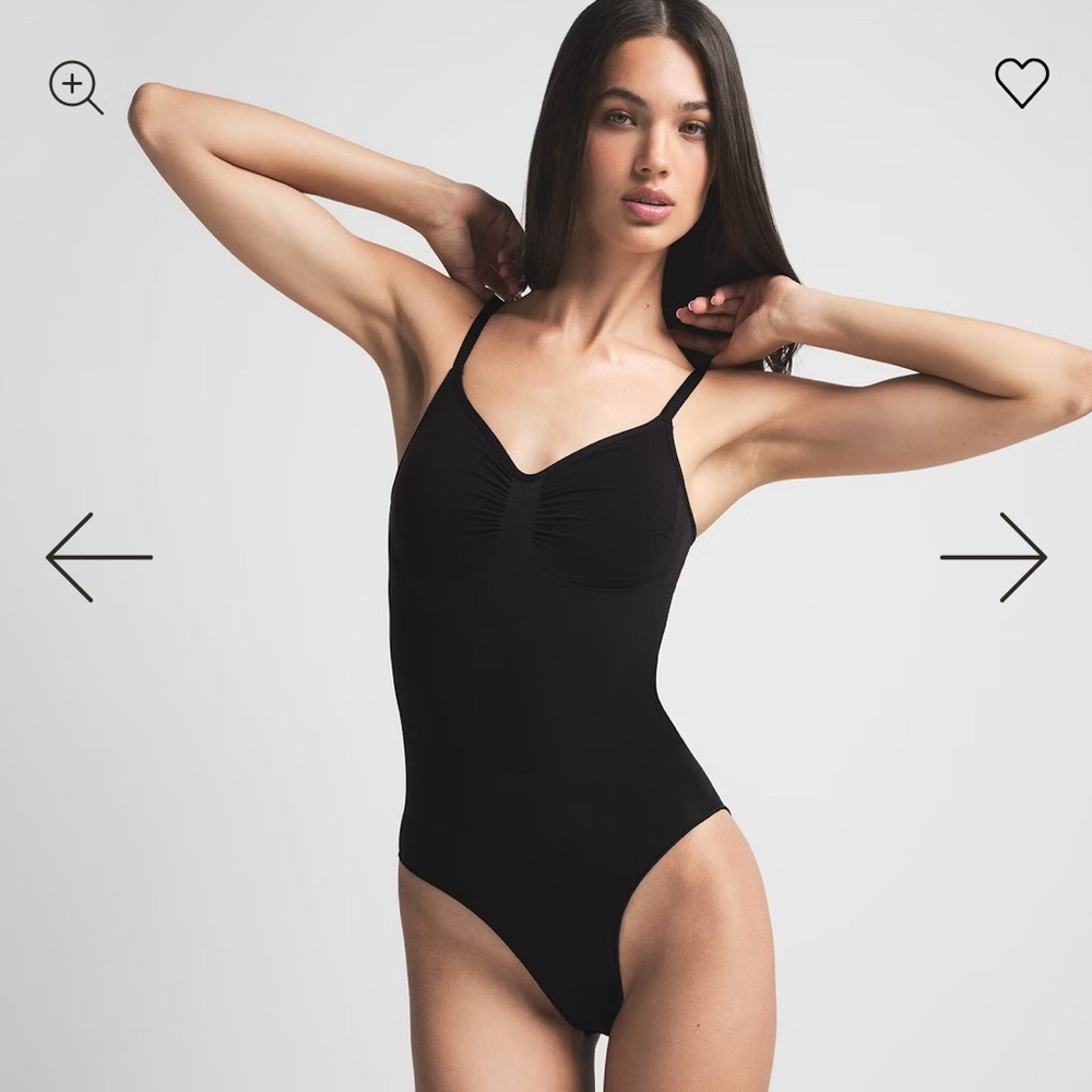 SKIMS Onyx Black Shapewear Brief Bodysuit with V-Neckline S/M
